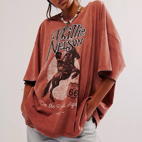 NEW Free People Daydreamer Willie Nelson
Route 66 One-Size Tee - Picture 14 of 16